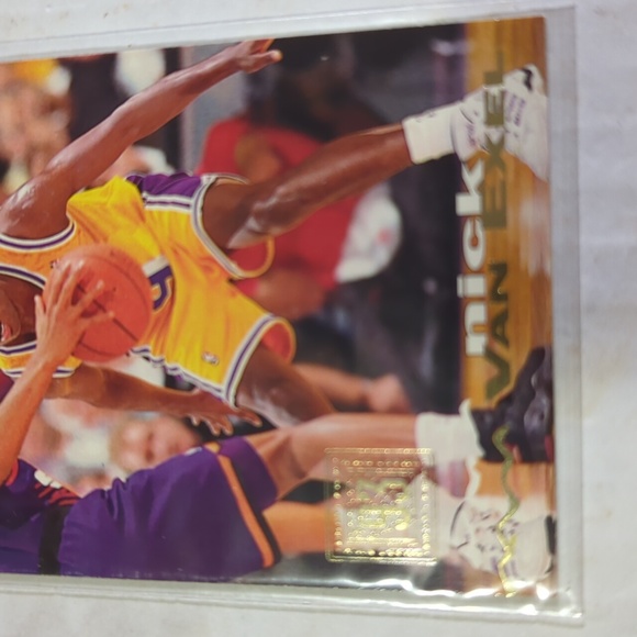 This 1993-94 Topps Stadium #281 trading card features Nick Van Exel - Picture 2 of 7